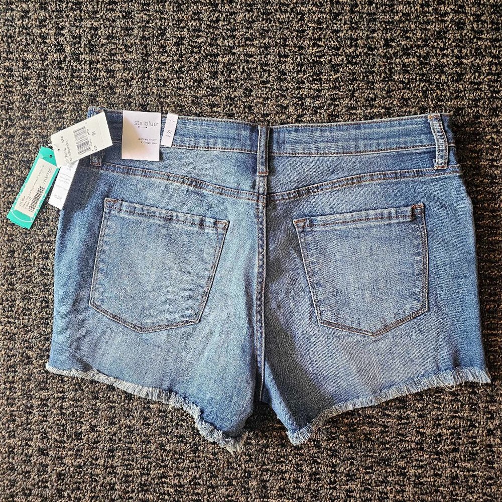STS Blue 10" inch high rise boyfriend shorts - Size 12/31 - Brand New w/tags!